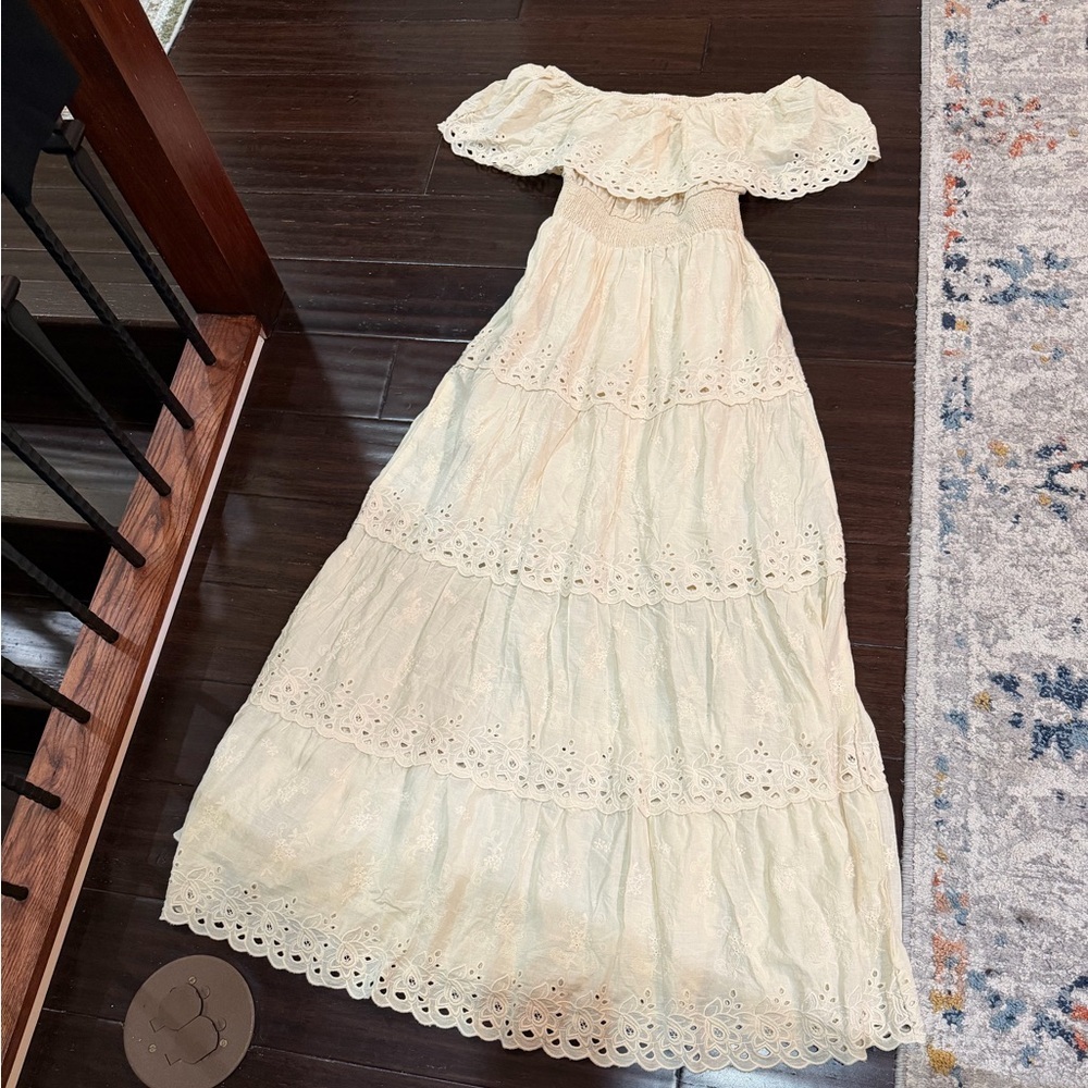 Solitaire Ivory Smocked Waist Tiered Eyelet Maxi Dress M - Picture 2 of 4